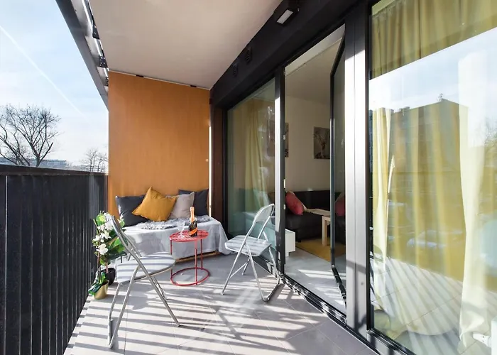 Superapart Rydygiera, Pet-Friendly With Patio & Self Check-In