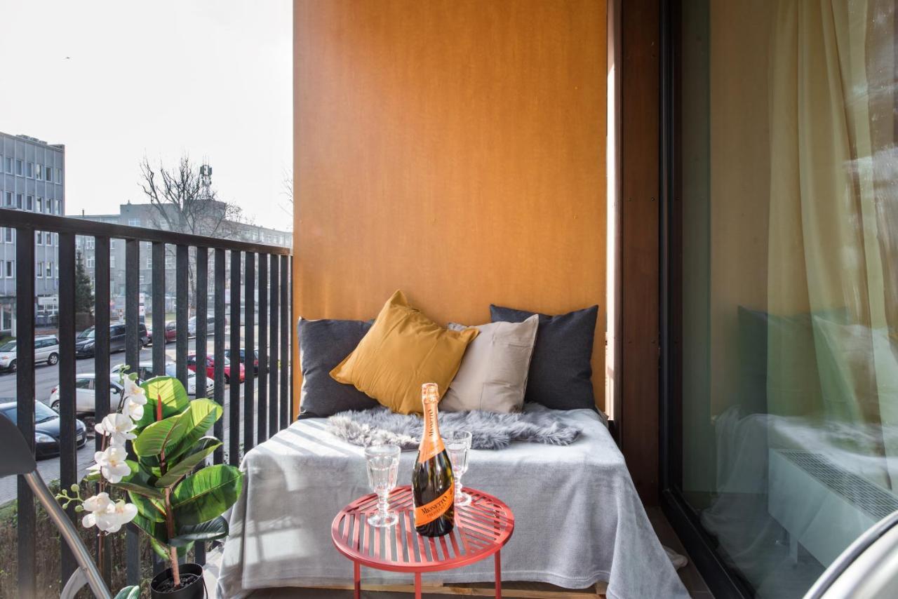 Superapart Rydygiera, Pet-friendly With Patio & Self Check-in Apartmán